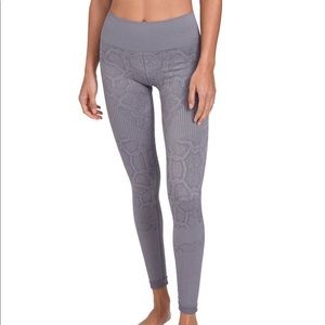 Varley Snake skin leggings